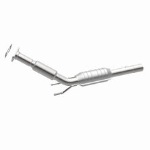 Load image into Gallery viewer, Magnaflow Conv DF 06-08 Volkswagen Jetta/Rabbit 2.5L (49 State)